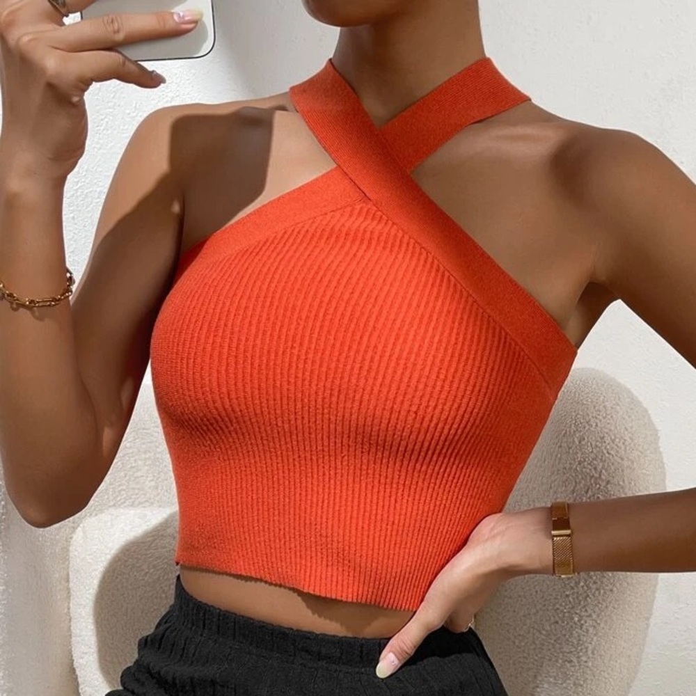 Aritzia Babaton Sculpt Knit Criss Cross Tank